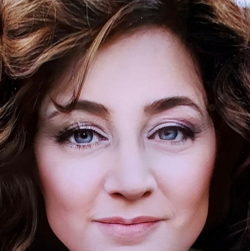 Meet your Posher, Caron